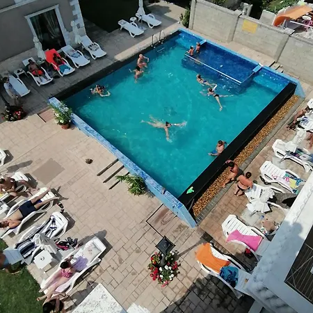 Aristokrat Ξενοδοχείο 3*