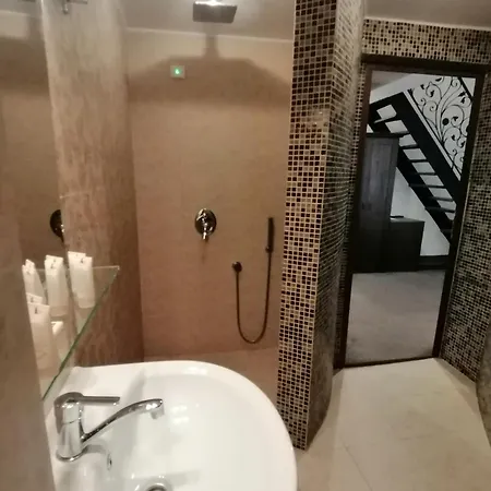 Отель Aristokrat Обзор