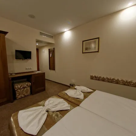 Aristokrat Отель Обзор